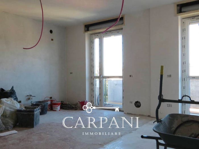 Appartamento trilocale in vendita in Via Luigi Cadorna, Centro, Carugo