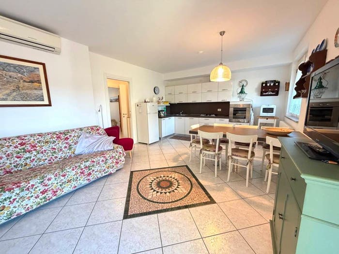 Appartamento trilocale in vendita in Via Tarvisio, Centro, Lignano Sabbiadoro