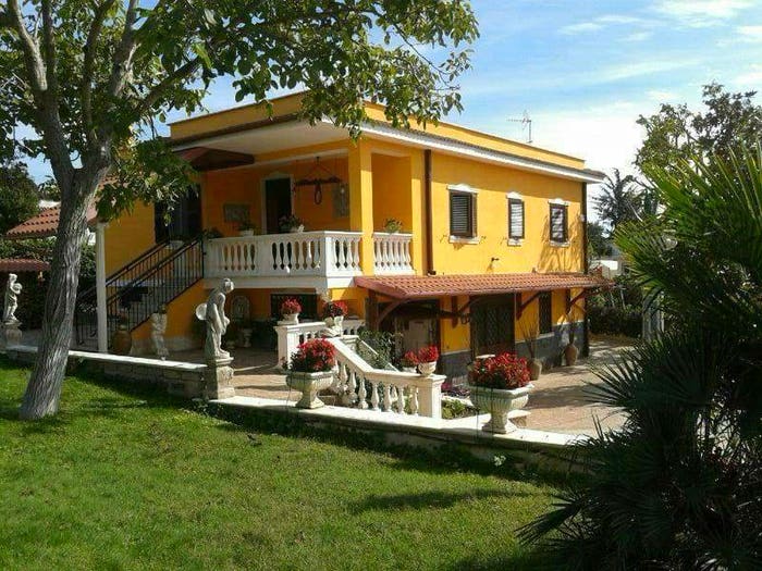 Casa con 5 locali in vendita in via Dei Rutuli, Casalazzara Torre Bruna, Aprilia