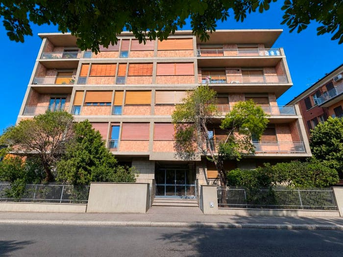 Appartamento con 5 locali in vendita in Viale Giosuè Carducci, Santo Stefano, Bologna