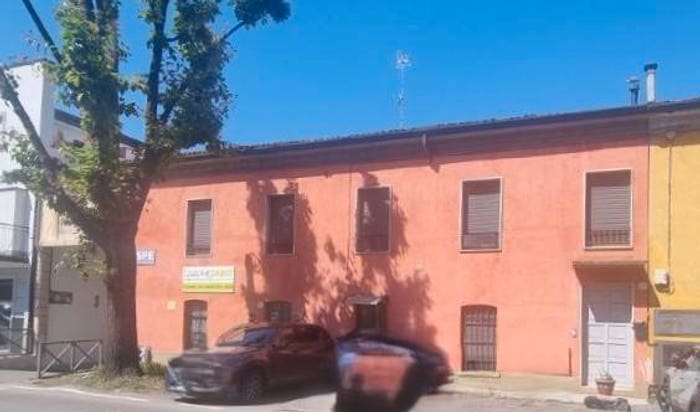 Casa con 6 locali in vendita in Via Carlo Urbino, Semicentro, Crema