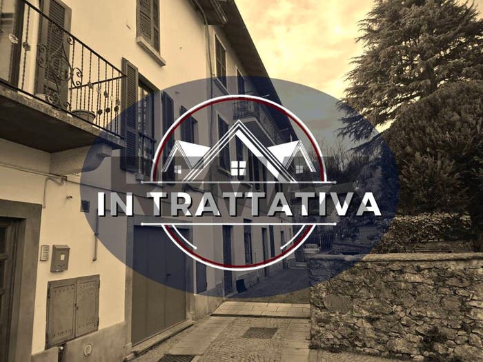 Appartamento con 6 locali in vendita in PIAZZA FUMAGALLI, Brenno Useria, Arcisate