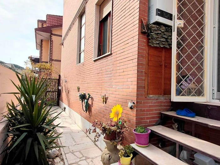 Appartamento con 5 locali in vendita in Via Ugo Bassi, Villanova, Guidonia Montecelio