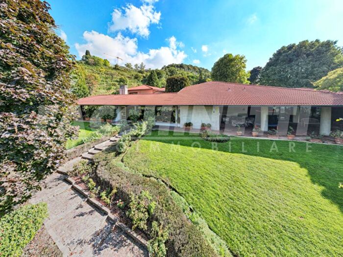 Casa con 6 locali in vendita in Via Campiani, Centro, Cellatica