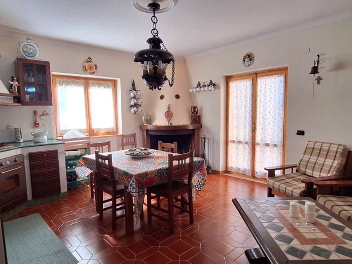 Appartamento quadrilocale in vendita in Via Roma, Alfedena