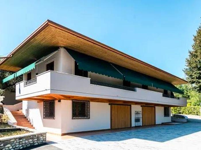 Casa con 6 locali in vendita in Mussolente