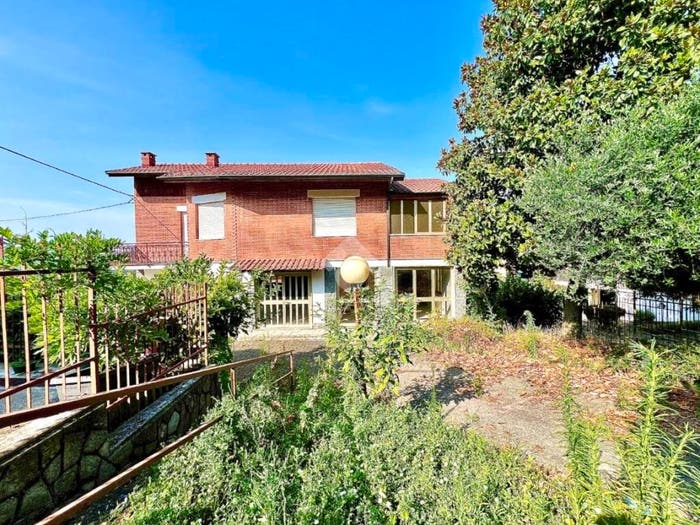 Casa con 5 locali in vendita in Strada san dionigi, Centro, Montechiaro d'Asti