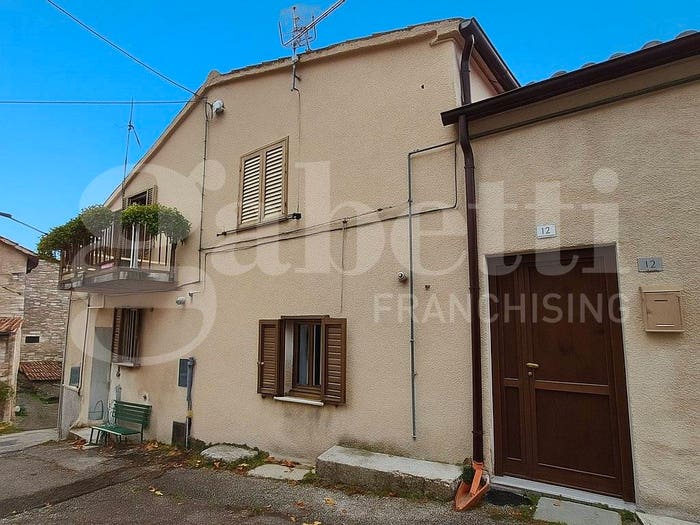 Casa trilocale in vendita in Via Andrea Andreoli, Costa San Savino, Costacciaro