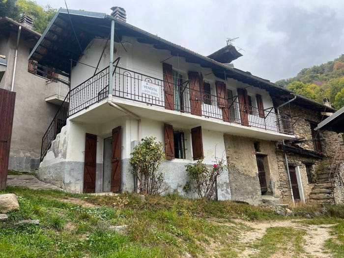 Casa bilocale in vendita in Borgata Combavacce, Perosa Argentina