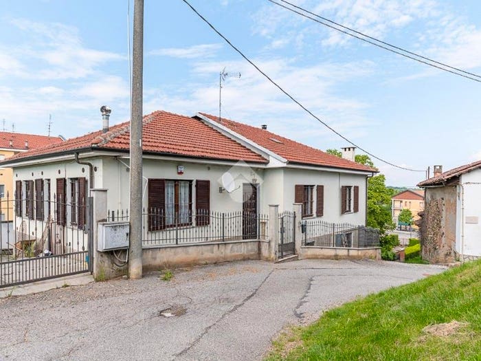 Casa con 6 locali in vendita in Vicolo Brunetta, Druento