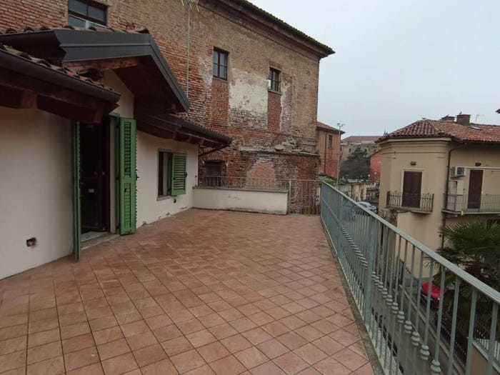 Casa quadrilocale in vendita in Via Tancredi Duccio Galimberti, Tribunale, Asti