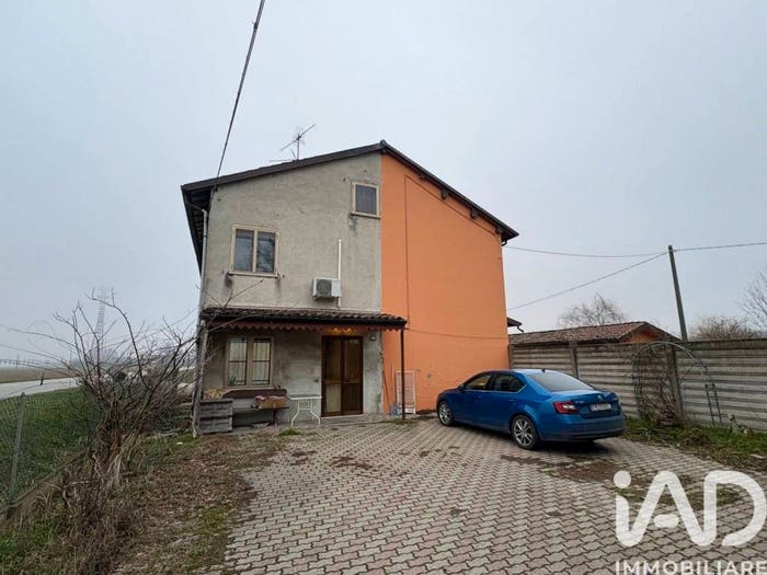 Casa bilocale in vendita in Via Panaria Est, Centro, Camposanto