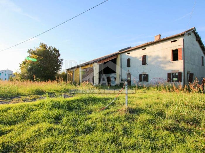 Casa quadrilocale in vendita in Via Martiri della Libertà, Fossa, Concordia sulla Secchia