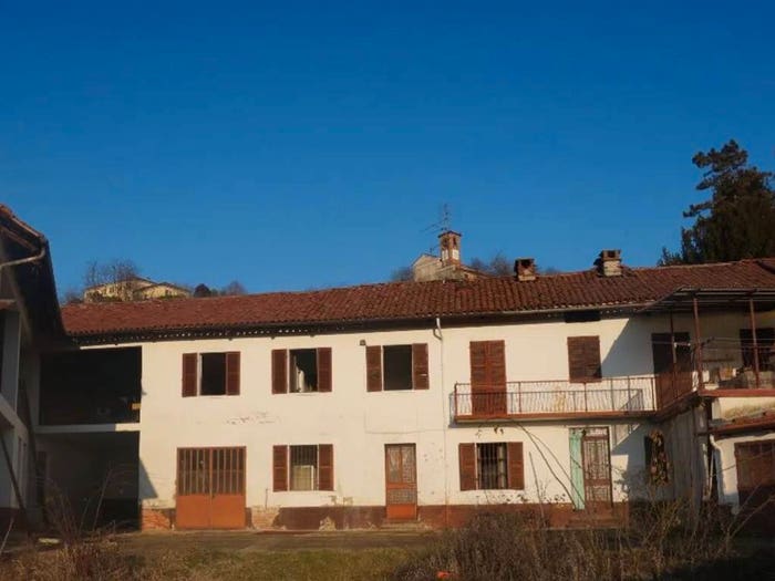 Casa con 6 locali in vendita in Frazione Quarto Inferiore, Castiglione, Asti