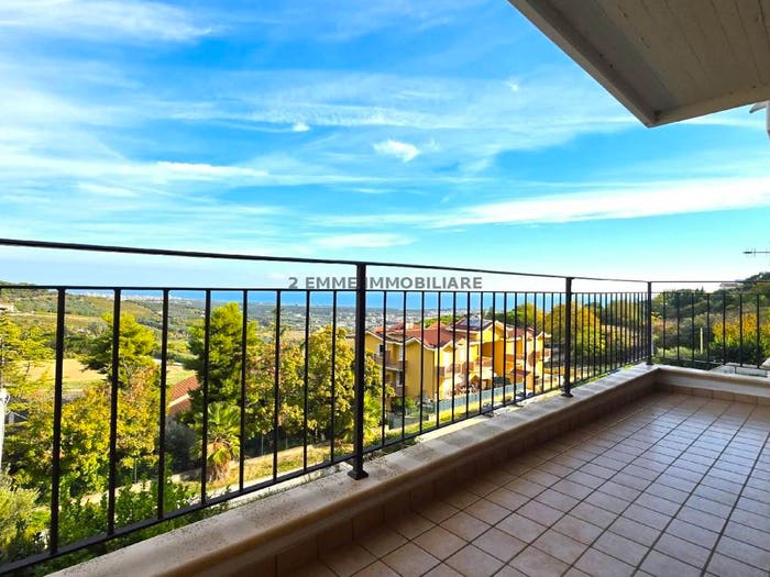 Casa con 5 locali in vendita in VIA ROSARIO LIVATINO, Colonnella