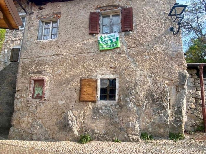 Casa bilocale in vendita in Via Braila, Arco