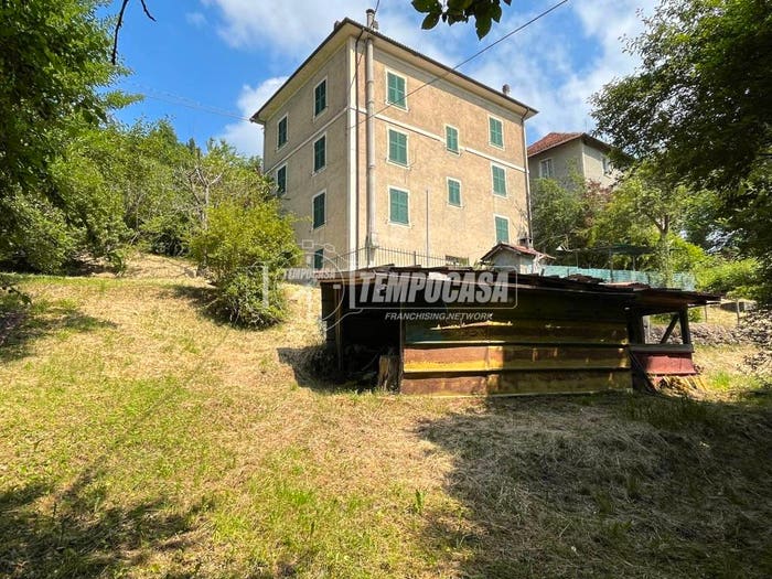 Casa con 6 locali in vendita in Strada Provinciale Olbicella, Molare