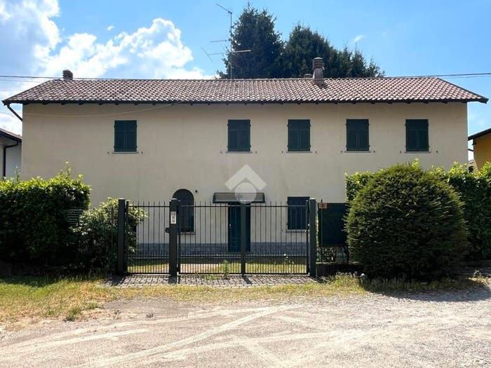 Casa con 5 locali in vendita in Via Risorgimento, Beregazzo con Figliaro
