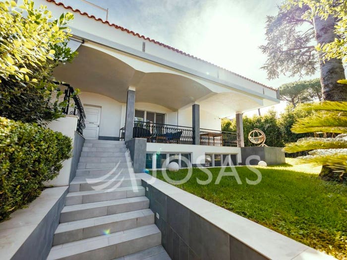 Casa con 6 locali in vendita in Via della Nocetta, Pisana Bravetta, Roma