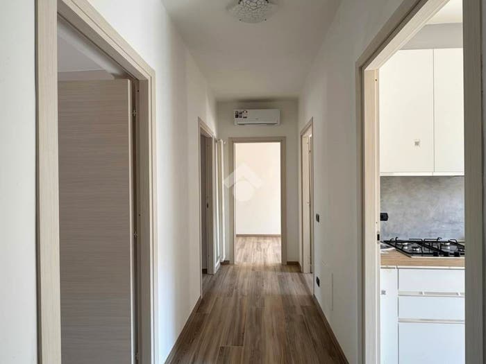 Appartamento trilocale in vendita in Viale Ildebrando Cocconi, San Leonardo, Parma