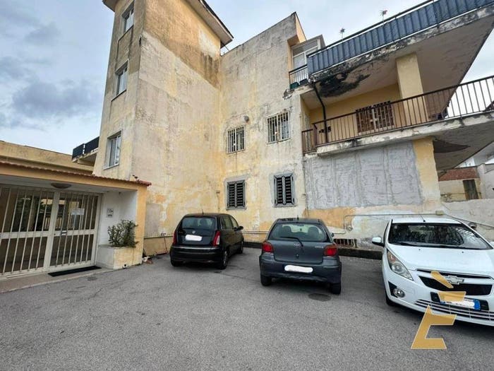 Appartamento con 6 locali in vendita in Via san francesco a patria, Asi Ponte Riccio, Giugliano in Campania