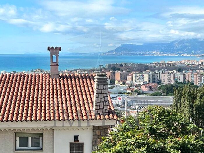 Appartamento bilocale in vendita in Via privata Bellavista, Centro, Vallecrosia