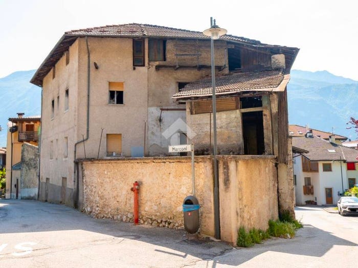 Casa con 6 locali in vendita in Via d Borrelli, Aldeno