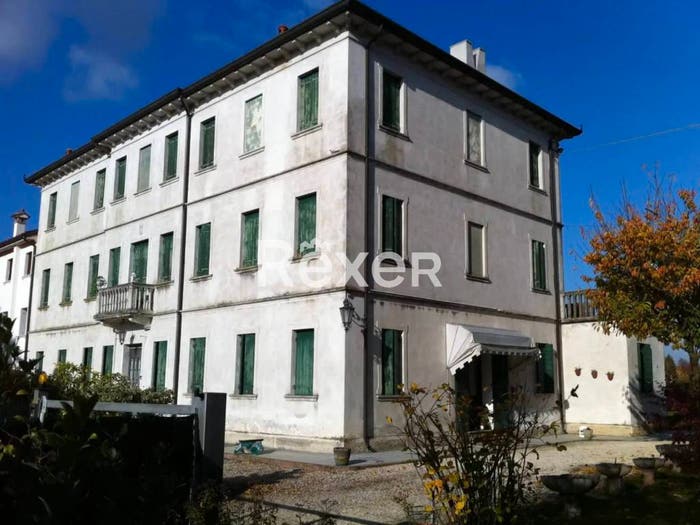 Casa con 6 locali in vendita in Via Perezzi, Cornarè, Mansuè
