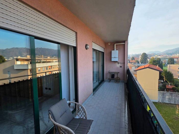 Appartamento bilocale in vendita in Via Scalabrini, Camerlata Rebbio, Como