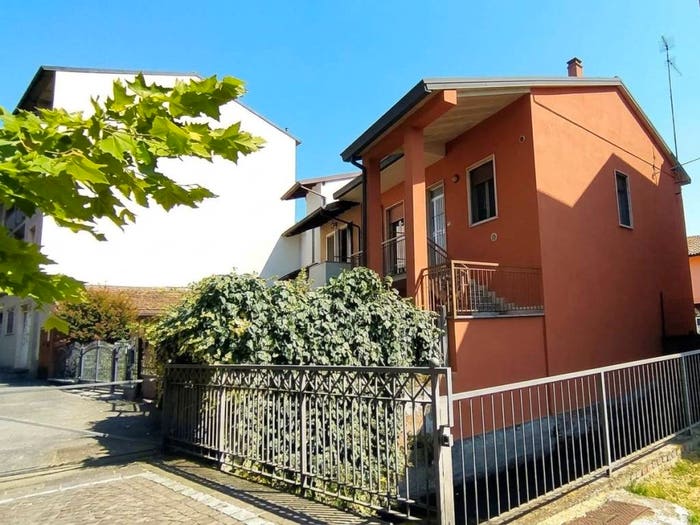 Appartamento trilocale in vendita in Centro, Borghetto Lodigiano