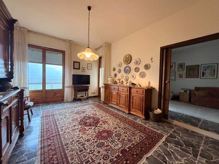 Appartamento con 6 locali in vendita in Barberino Tavarnelle