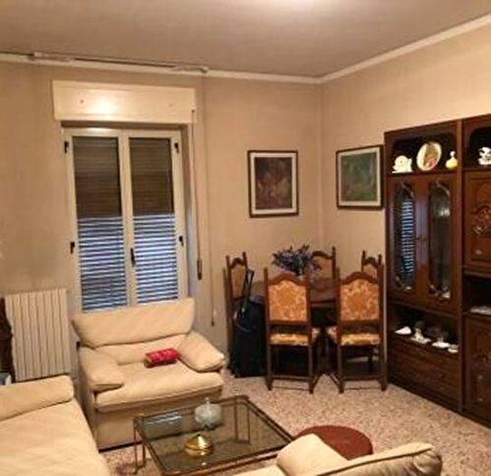 Appartamento trilocale in vendita in Via Picardi, Panebianco Tribunale, Cosenza