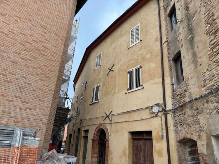 Appartamento trilocale in vendita in Via Gioacchino Rossini, Centro, Comunanza