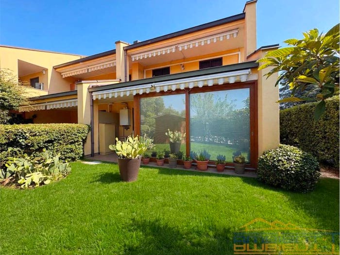 Casa quadrilocale in vendita in VIA GASPAROTTO, Paderno d'Adda