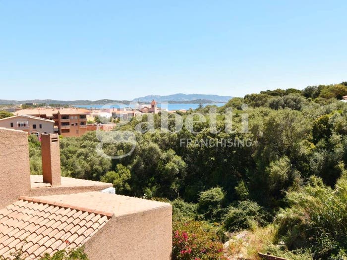 Appartamento trilocale in vendita in Via Chiusedda, La Maddalena