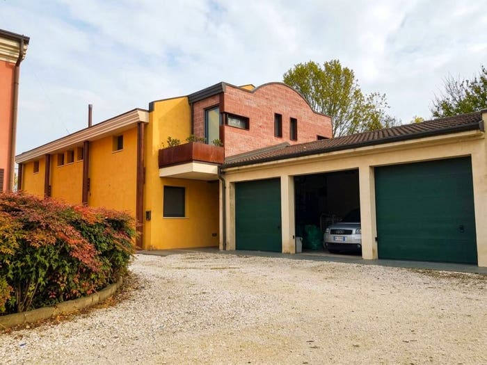 Casa con 5 locali in vendita in Centro, San Giacomo delle Segnate