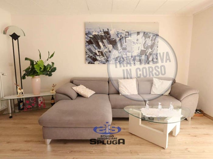 Casa quadrilocale in vendita in Via Mezzolpiano, Centro, Novate Mezzola