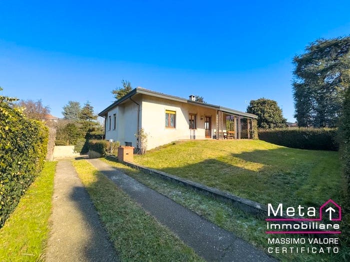 Casa con 6 locali in vendita in Via C Armellini, Pantigliate