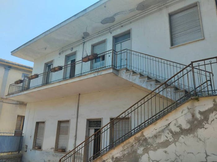 Casa con 6 locali in vendita in Via Capodimonte, Sparanise