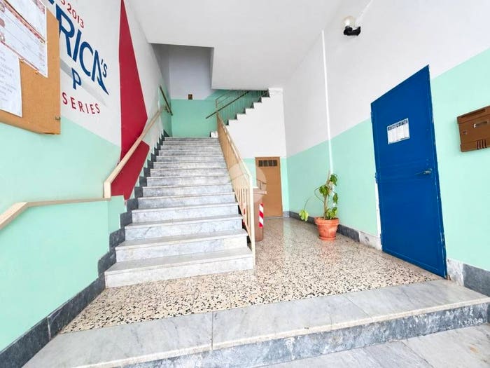 Appartamento bilocale in vendita in Via Ignazio Falconieri, Capodichino, Napoli