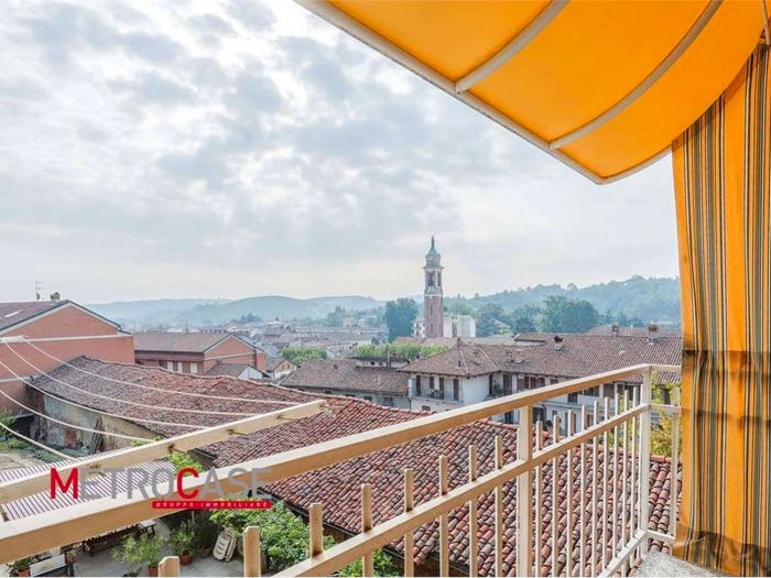 Casa con 6 locali in vendita in Centro, Canale