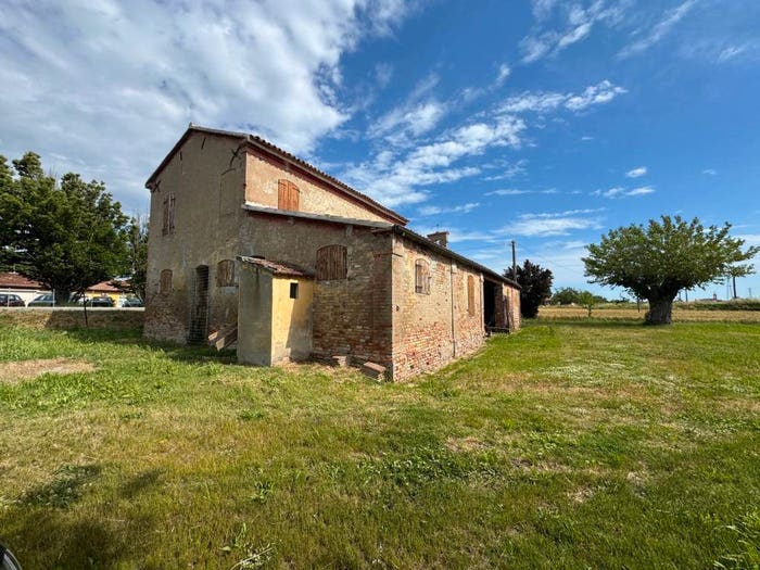 Casa con 6 locali in vendita in Via Cesenatico, Madonnina, Cesenatico
