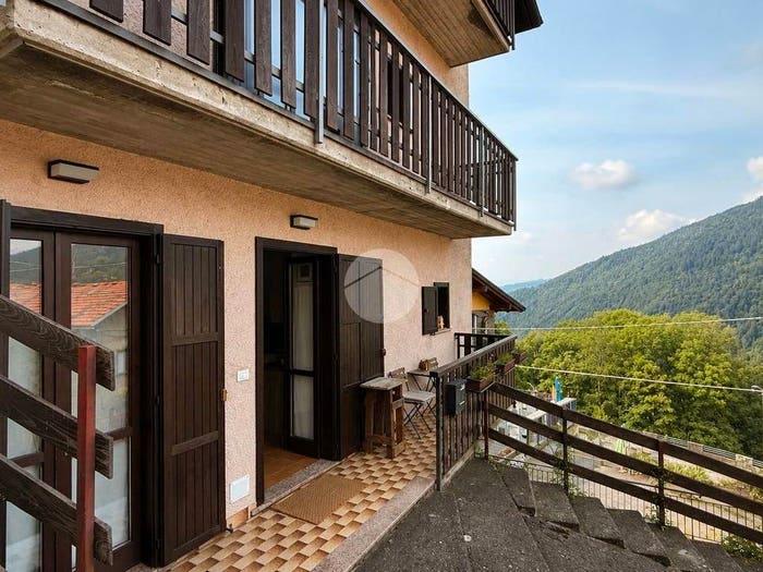 Appartamento quadrilocale in vendita in Via S Nazzaro, Lozio