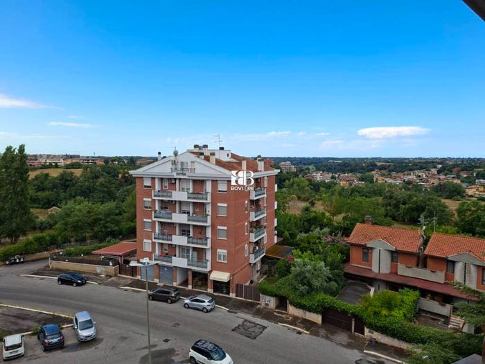Appartamento con 6 locali in vendita in Via della Riserva Grande, Casalotti, Roma