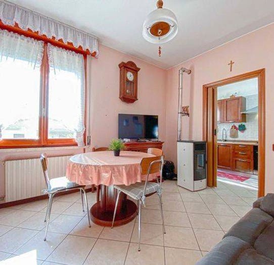 Appartamento quadrilocale in vendita in Via Della Pace, Mirandola