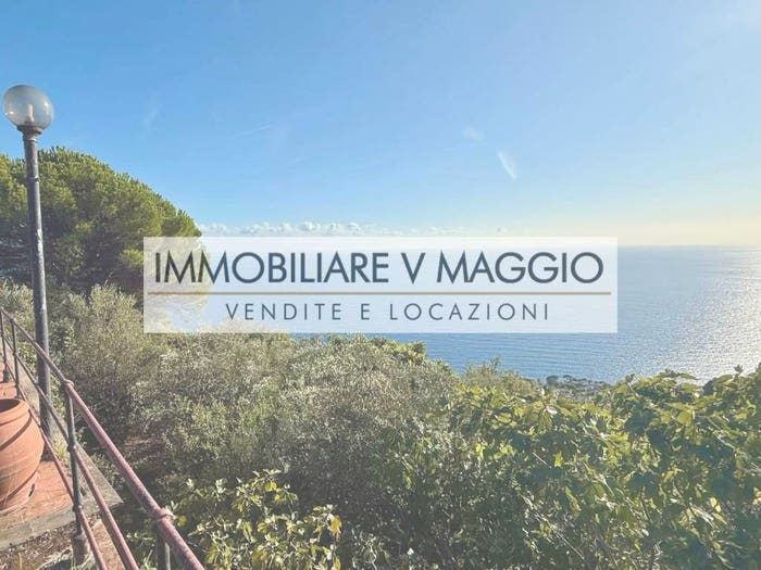 Casa con 6 locali in vendita in Via Giovanni Migone, Pieve Ligure