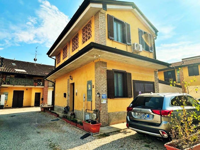 Casa trilocale in vendita in Piazza San Giovanni, Vidalengo, Caravaggio