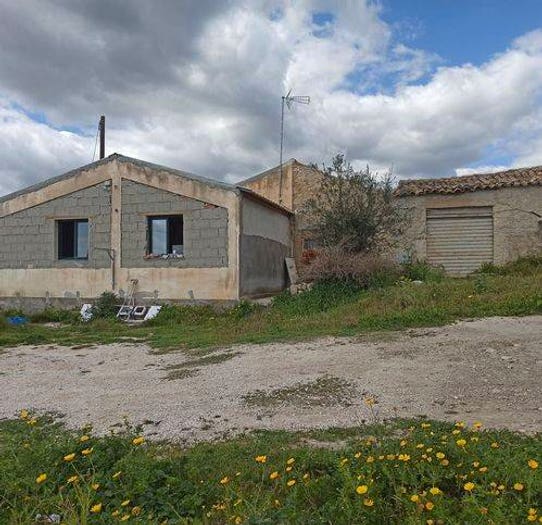 Casa trilocale in vendita in Salmeci, Ispica