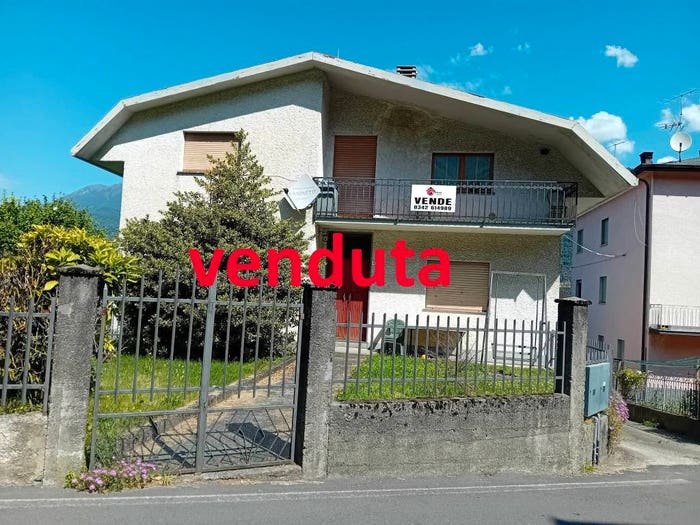 Appartamento con 5 locali in vendita in Via San Giorgio, Centro, Talamona