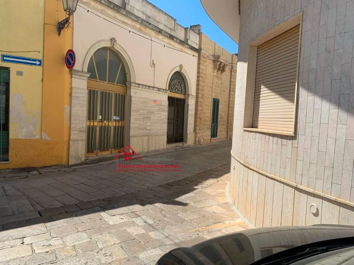 Appartamento quadrilocale in vendita in Via Maggio, PresicceAcquarica